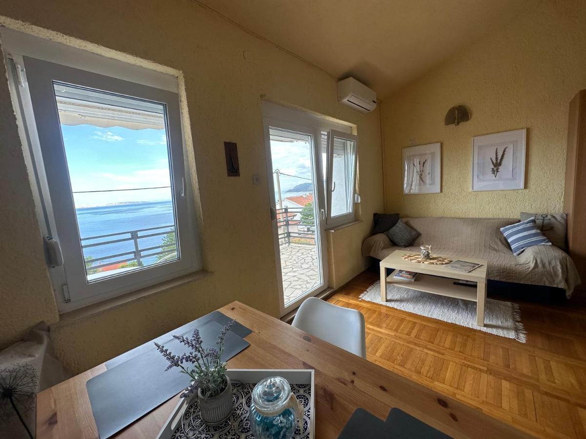 Prizna Apartments Luaran gambar