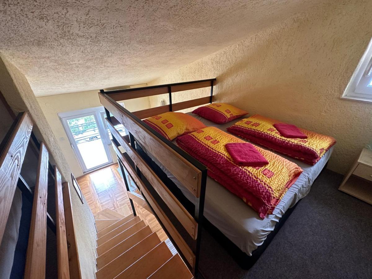Prizna Apartments Luaran gambar