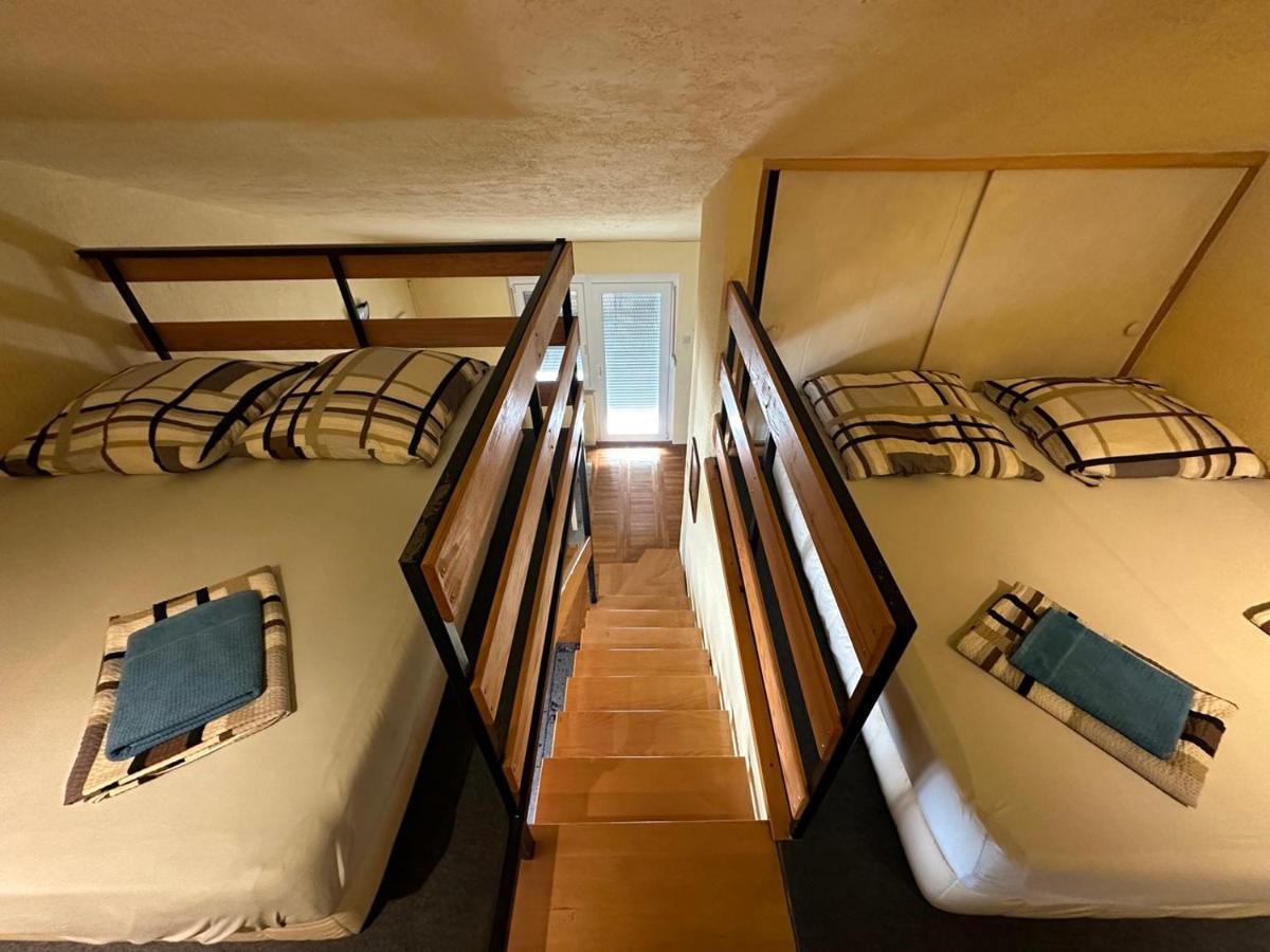 Prizna Apartments Luaran gambar